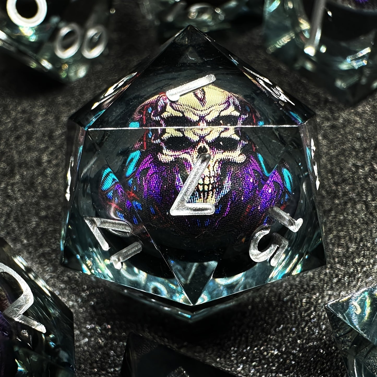 HAOMEJA Skeleton Stardust Resin Dice Set 7 PCS  (Skull B & Black)